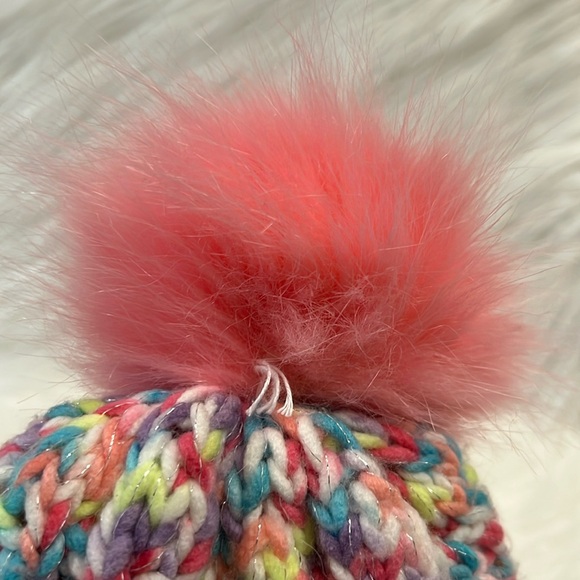 Colorful Knit Kid's Beanie with Pom Pom CHILDREN'S PLACE Size Small (4-7 YR OLD) - Picture 4 of 6